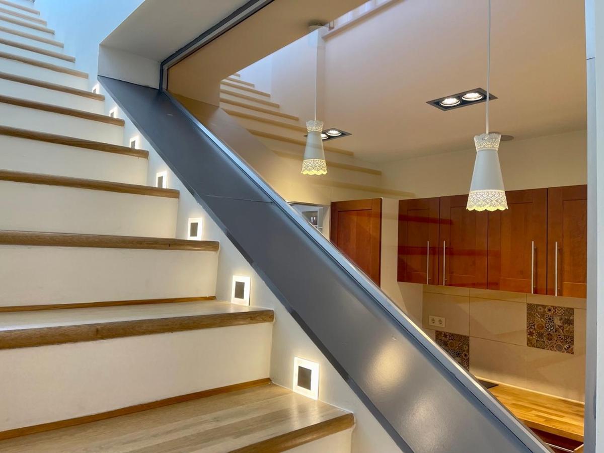 Penthouse W Private Rooftop And Free Parking Βουδαπέστη Εξωτερικό φωτογραφία